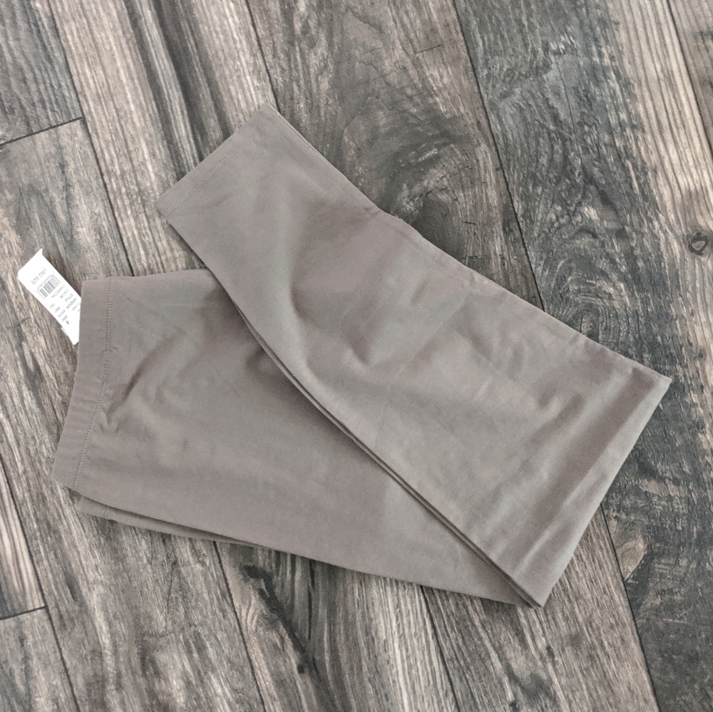 NWT Pacsun Hearts Leggings